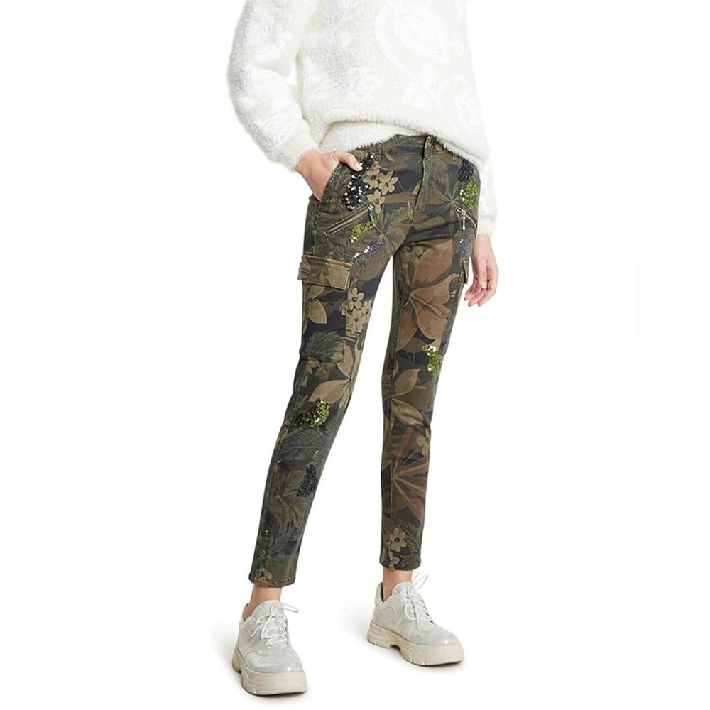 FREE SHIPPING Desigual tropical cargo pants with sequins – NWT – Size M/ US 6
